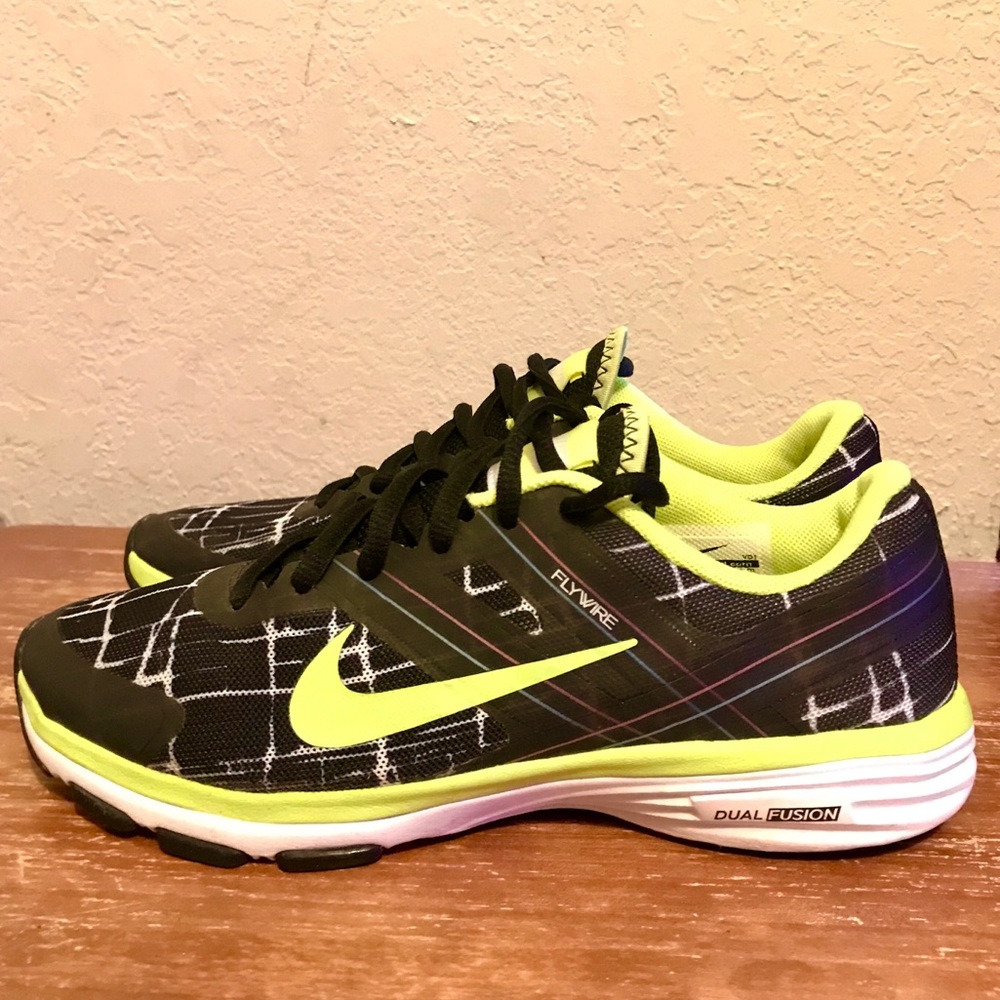 Nike Dual Fusion Flywire